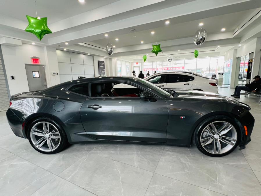 2018 Chevrolet Camaro 2dr Cpe 2LT photo