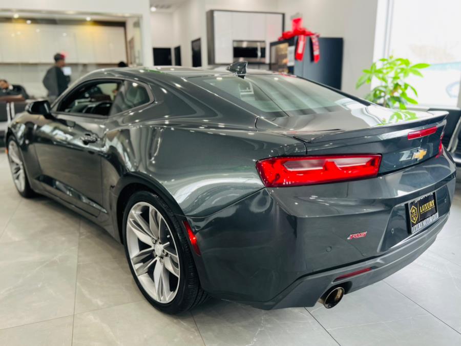 2018 Chevrolet Camaro 2dr Cpe 2LT photo