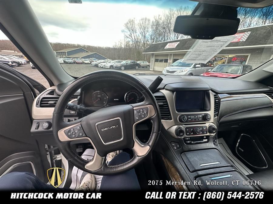 2016 GMC Yukon Denali photo