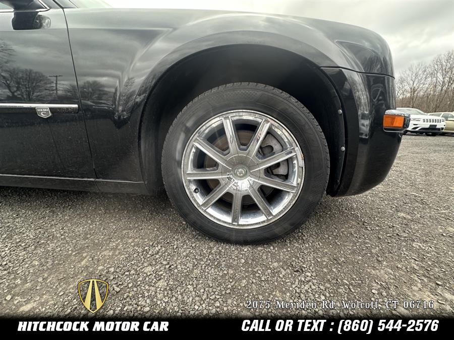 2010 Chrysler 300 C photo