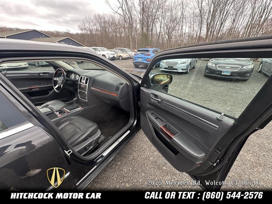 2010 Chrysler 300 C photo