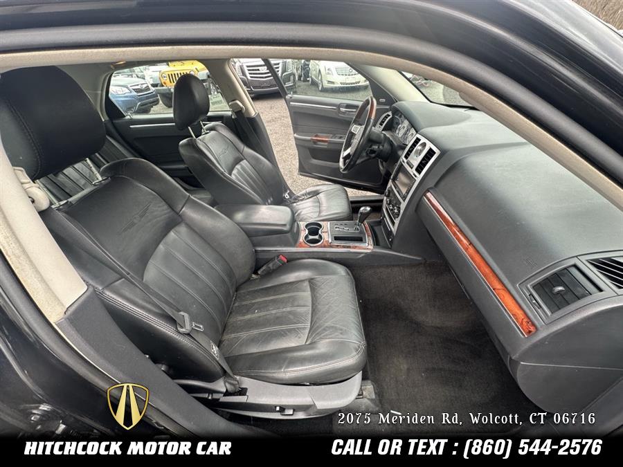 2010 Chrysler 300 C photo