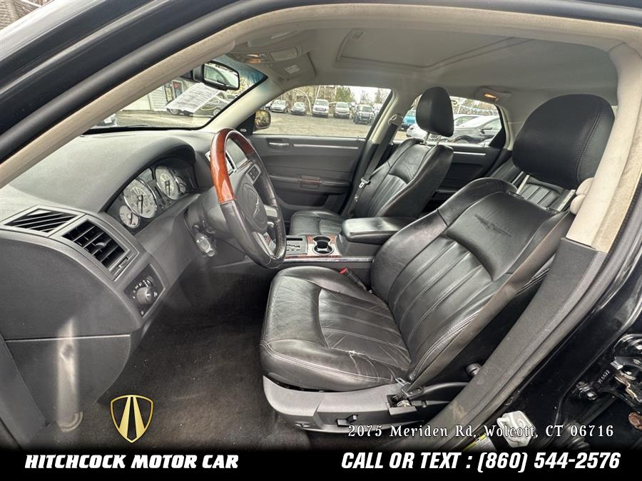 2010 Chrysler 300 C photo