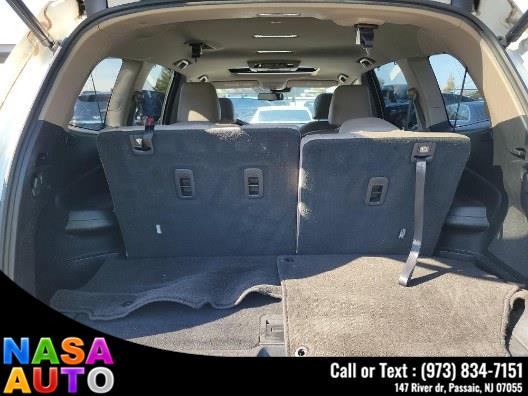 2016 Honda Pilot AWD 4dr Touring w/RES & Navi photo