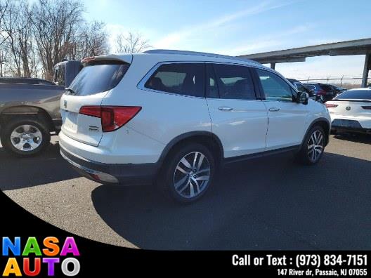 2016 Honda Pilot AWD 4dr Touring w/RES & Navi photo