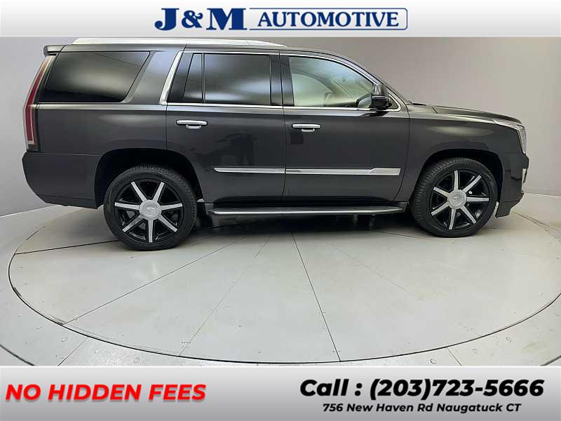 2016 Cadillac Escalade Luxury Collection photo