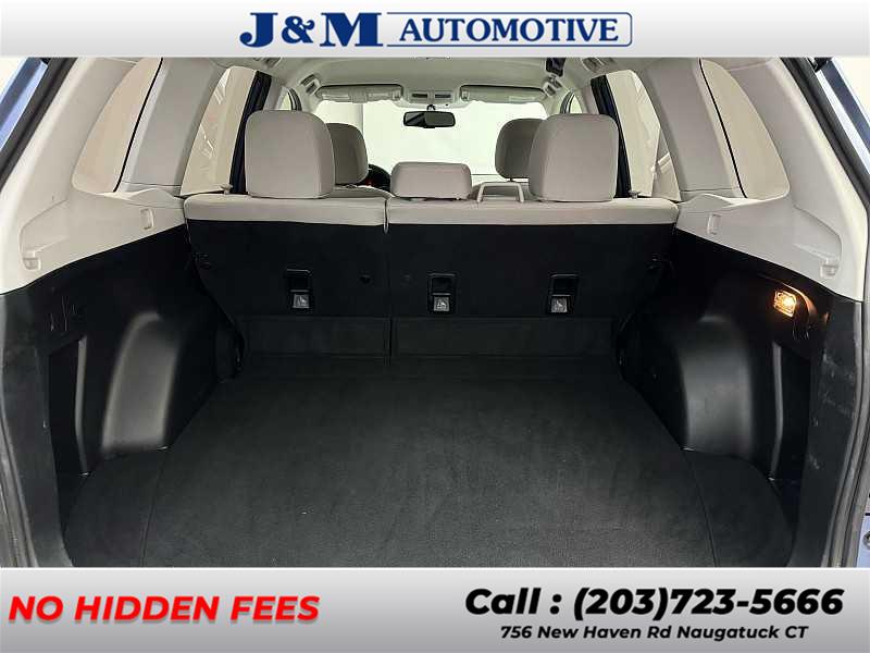 2014 Subaru Forester 2.5i photo