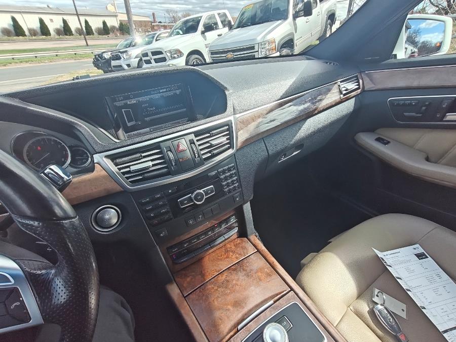 2013 Mercedes-Benz E-Class E350 4MATIC Luxury photo