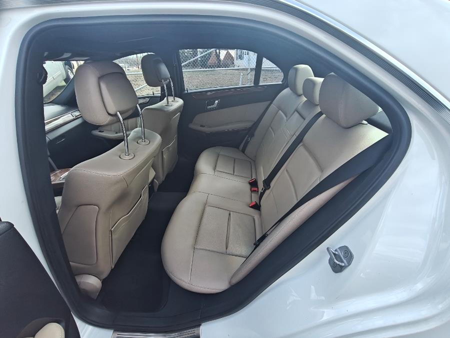 2013 Mercedes-Benz E-Class E350 4MATIC Luxury photo