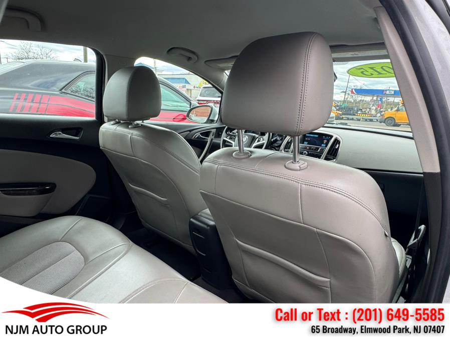 2015 Buick Verano 4dr Sdn w/1SD photo