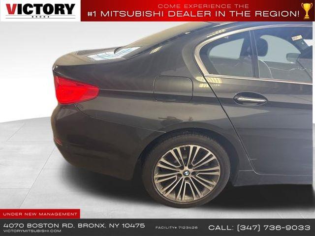 2017 BMW 5-Series 530i xDrive photo