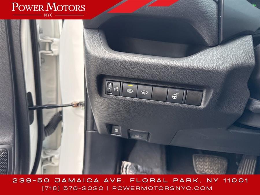2021 Toyota RAV4 Hybrid XLE photo