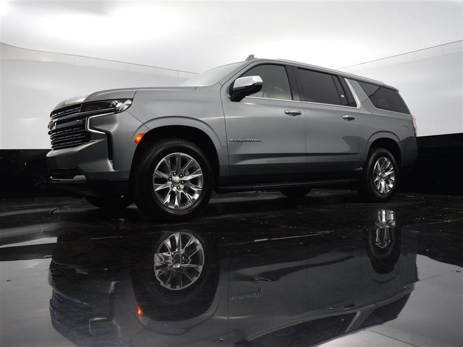 2023 Chevrolet Suburban Premier photo