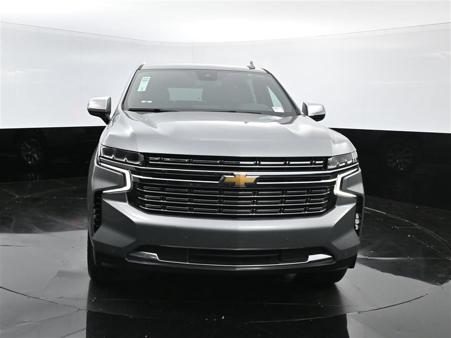 2023 Chevrolet Suburban Premier photo