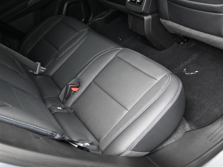 2025 Chevrolet Equinox EV LT photo
