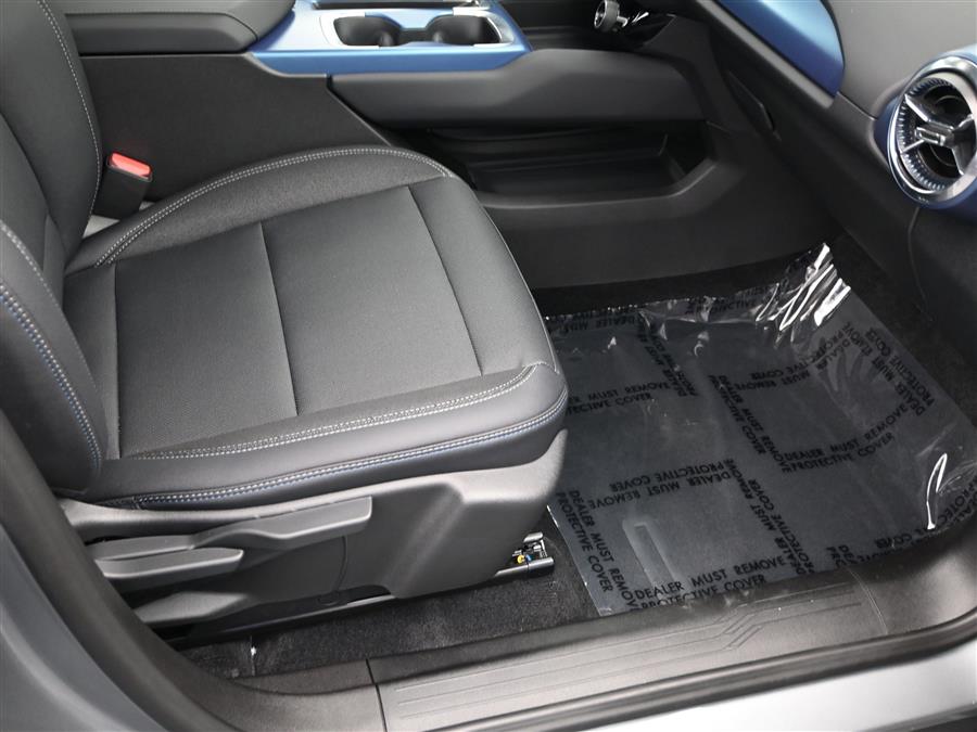 2025 Chevrolet Equinox EV LT photo
