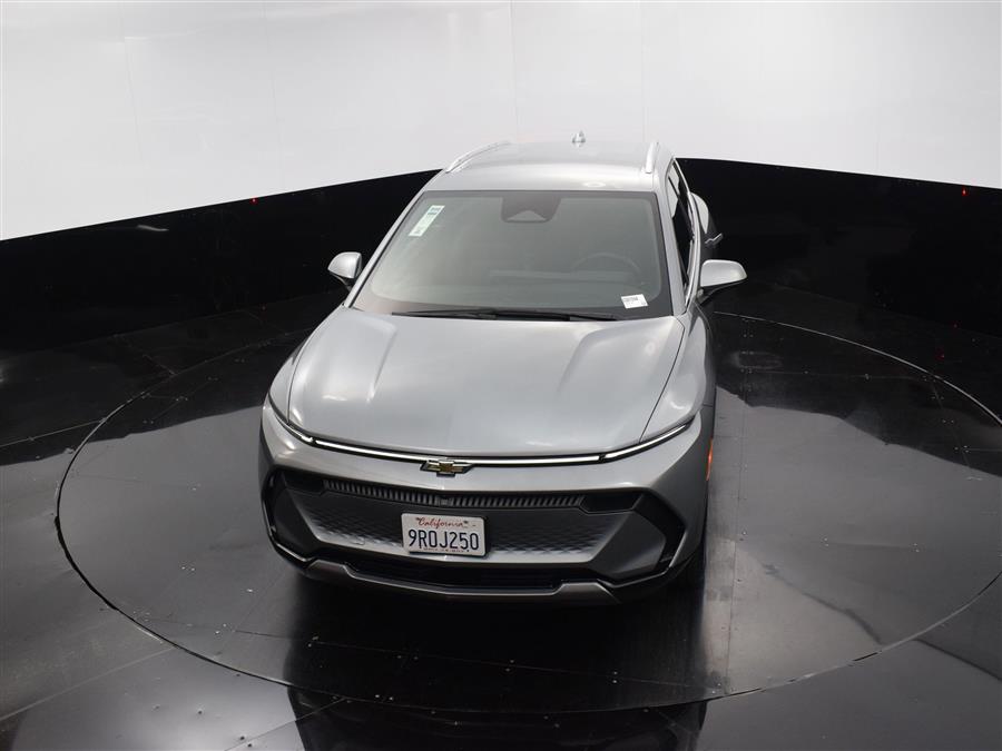 2025 Chevrolet Equinox EV LT photo