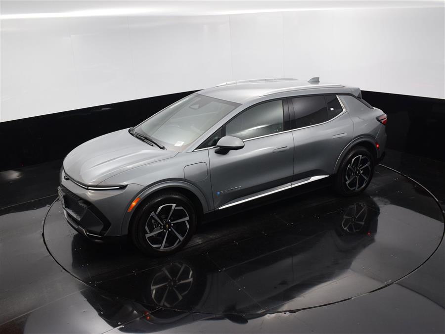2025 Chevrolet Equinox EV LT photo