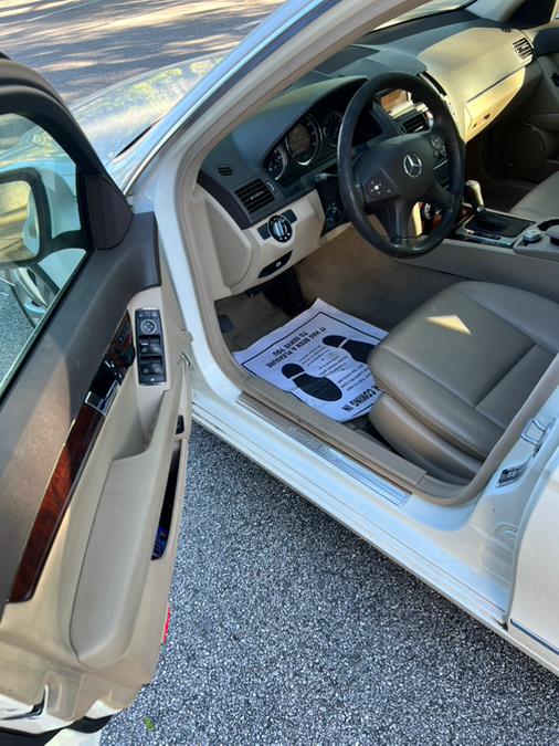 2009 Mercedes-Benz C-Class C300 photo
