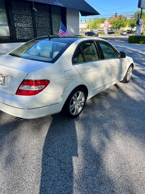 2009 Mercedes-Benz C-Class C300 photo