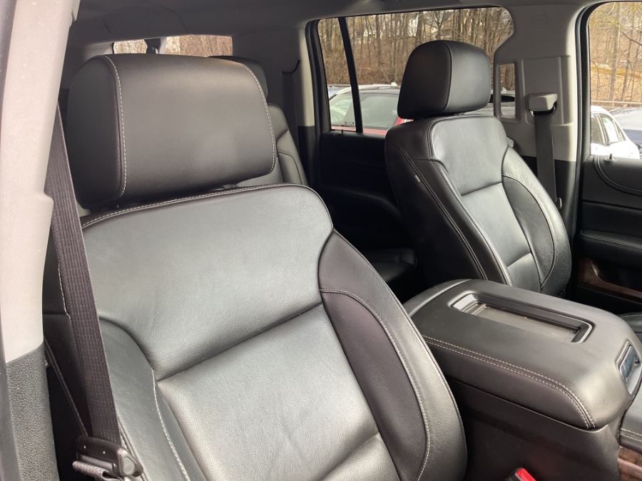 2018 Chevrolet Suburban 4WD 4dr 1500 LT photo
