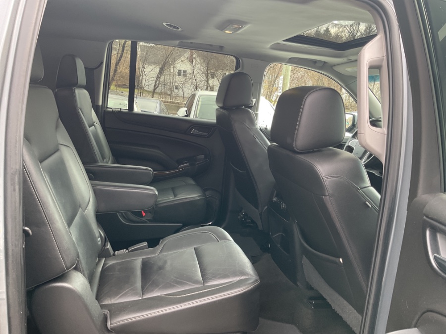 2018 Chevrolet Suburban 4WD 4dr 1500 LT photo