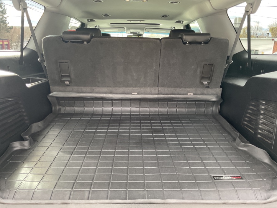 2018 Chevrolet Suburban 4WD 4dr 1500 LT photo