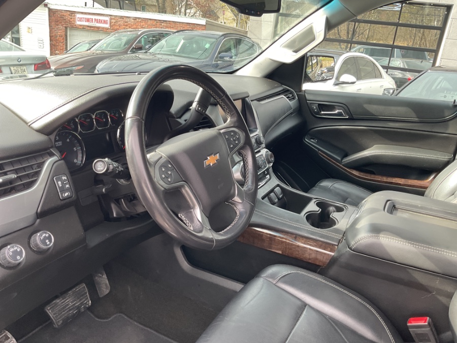 2018 Chevrolet Suburban 4WD 4dr 1500 LT photo