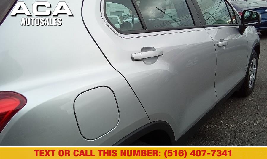 2017 Chevrolet Trax FWD 4dr LS photo