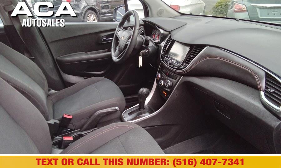 2017 Chevrolet Trax FWD 4dr LS photo