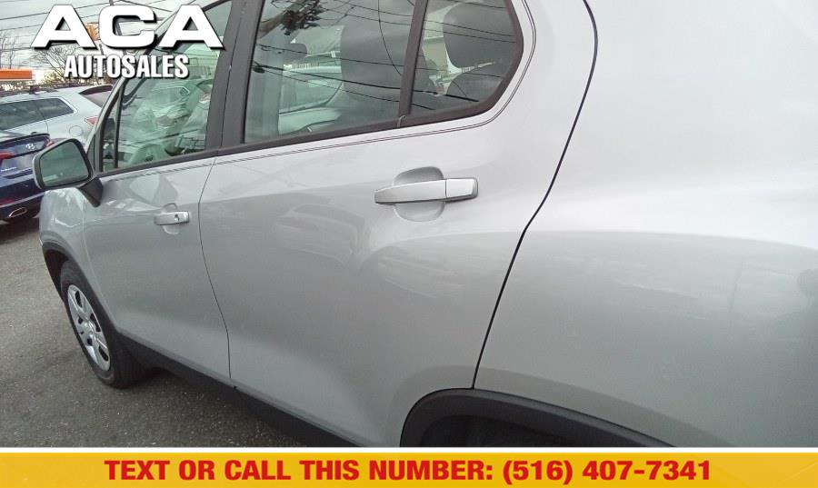 2017 Chevrolet Trax FWD 4dr LS photo