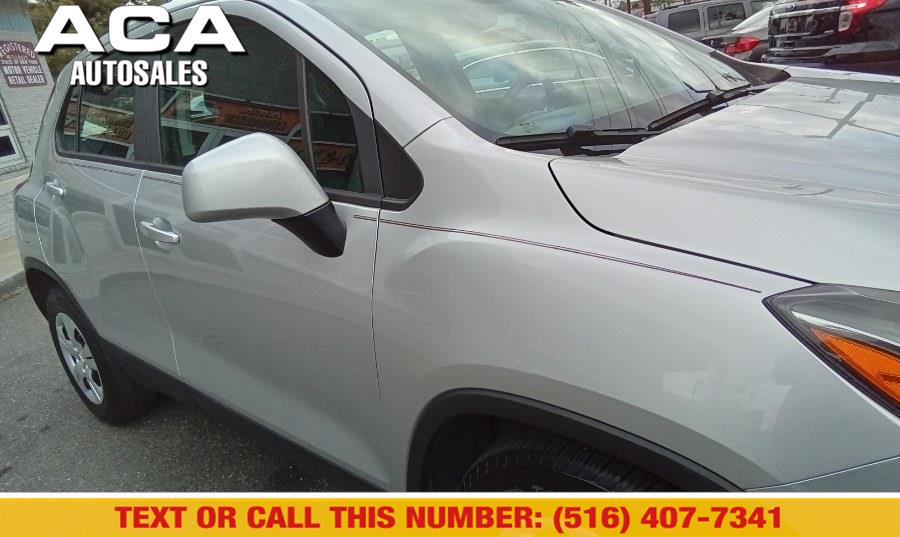 2017 Chevrolet Trax FWD 4dr LS photo