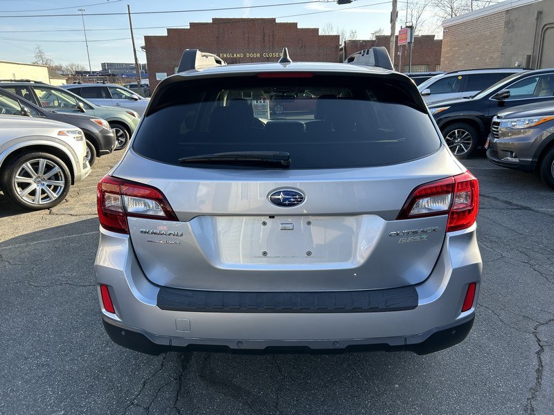 2017 Subaru Outback 2.5i Limited photo