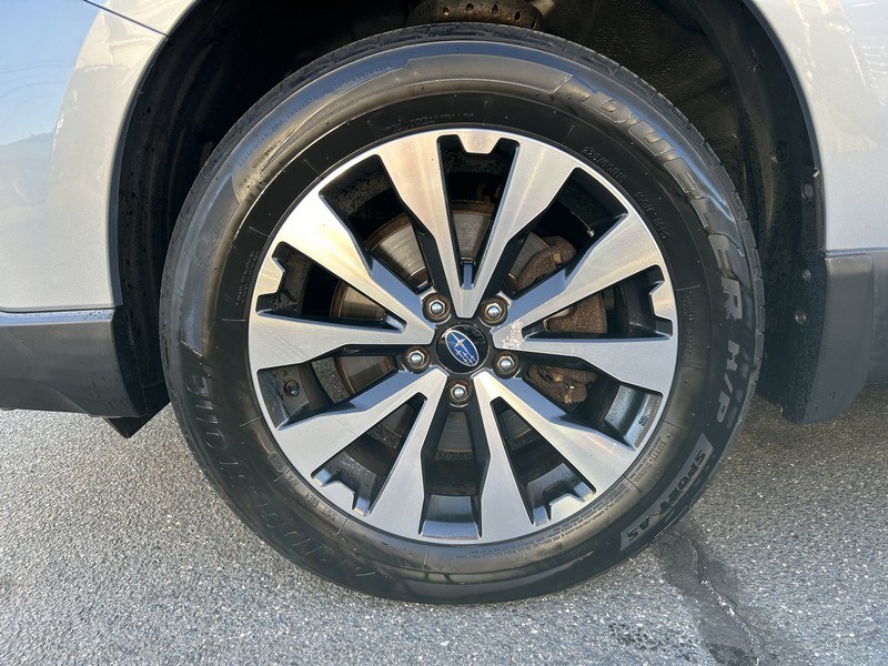 2017 Subaru Outback 2.5i Limited photo