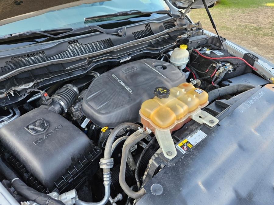 2015 RAM 1500 4WD Crew Cab 149