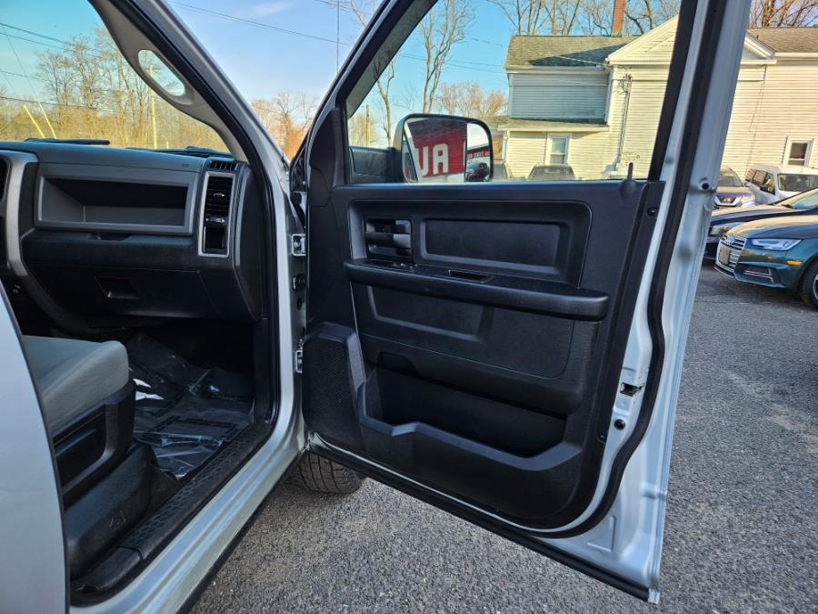 2015 RAM 1500 4WD Crew Cab 149
