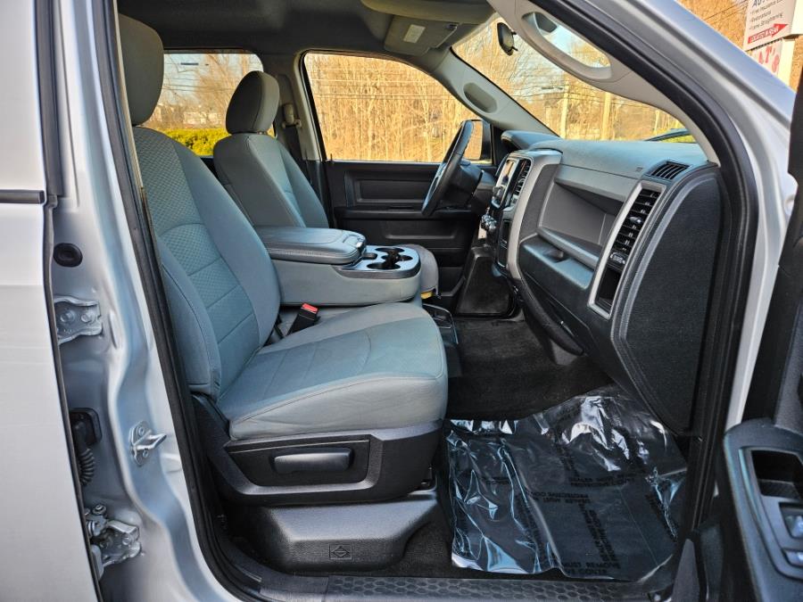2015 RAM 1500 4WD Crew Cab 149