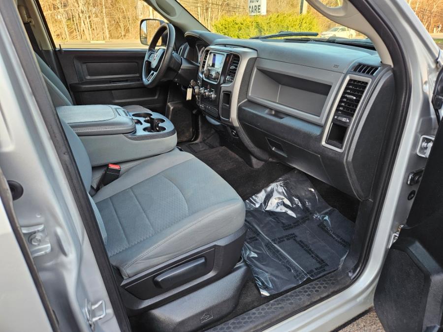 2015 RAM 1500 4WD Crew Cab 149