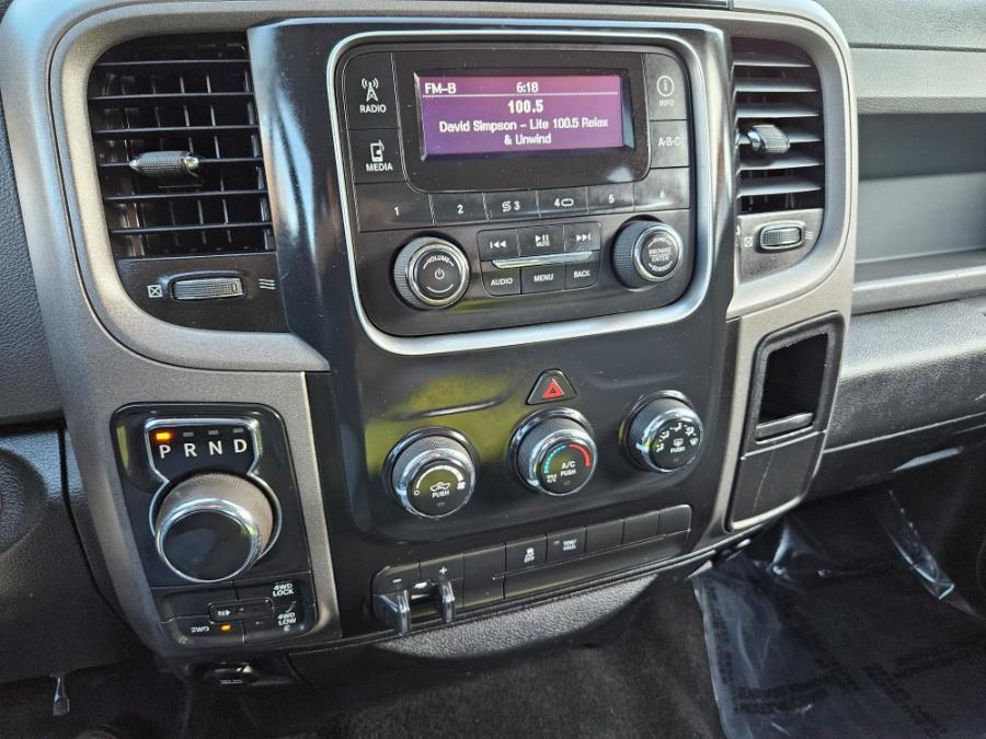 2015 RAM 1500 4WD Crew Cab 149