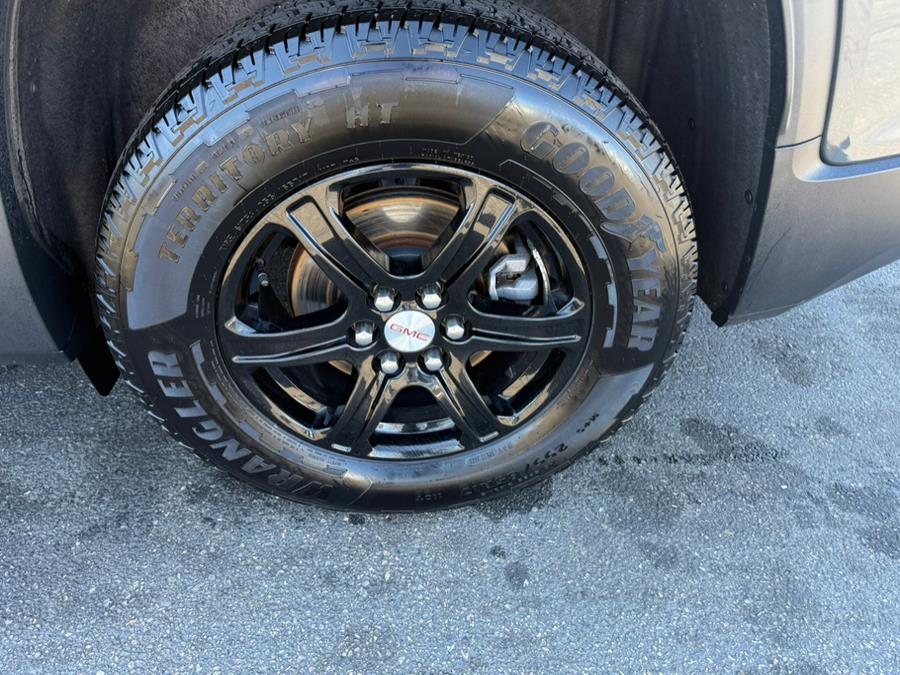 2020 GMC Acadia AWD 4dr AT4 photo