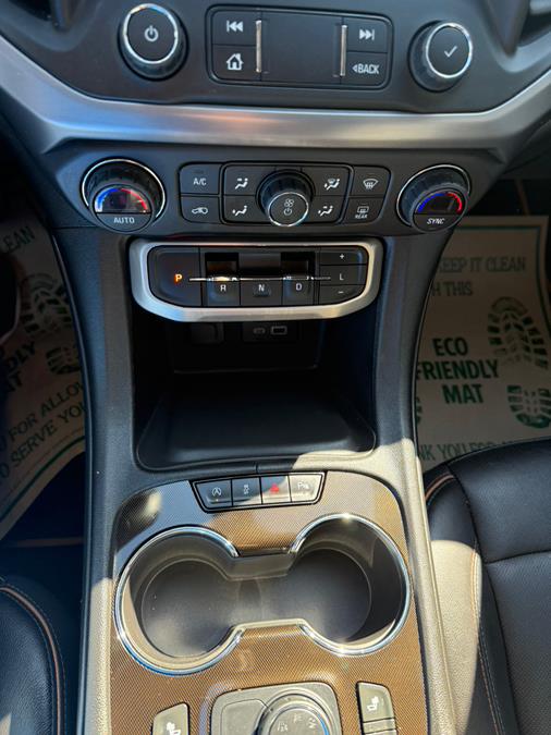 2020 GMC Acadia AWD 4dr AT4 photo