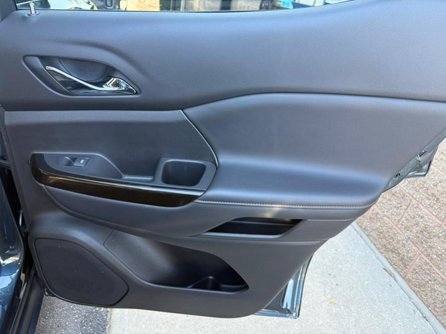 2020 GMC Acadia AWD 4dr AT4 photo