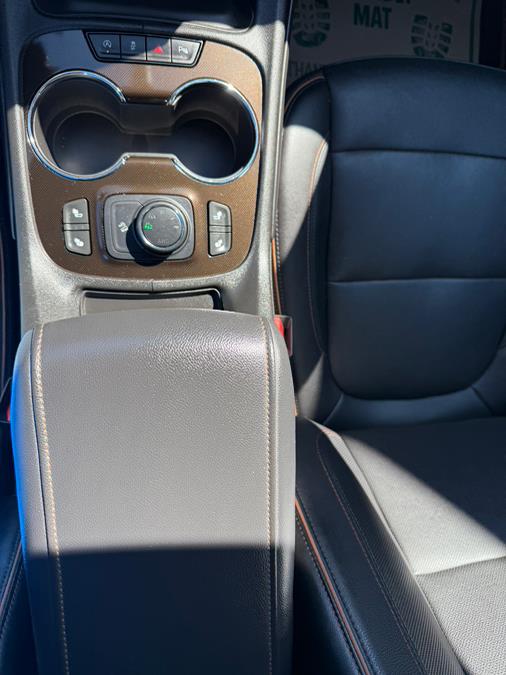 2020 GMC Acadia AWD 4dr AT4 photo
