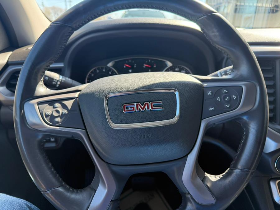 2020 GMC Acadia AWD 4dr AT4 photo