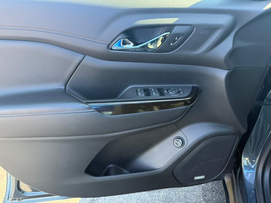 2020 GMC Acadia AWD 4dr AT4 photo