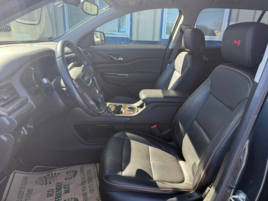 2020 GMC Acadia AWD 4dr AT4 photo