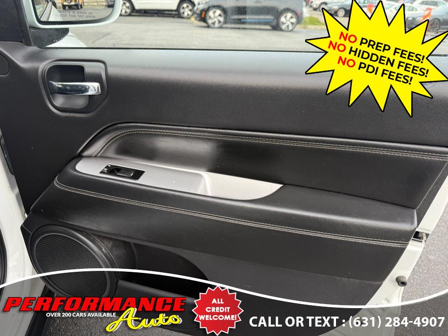 2014 Jeep Compass Latitude photo
