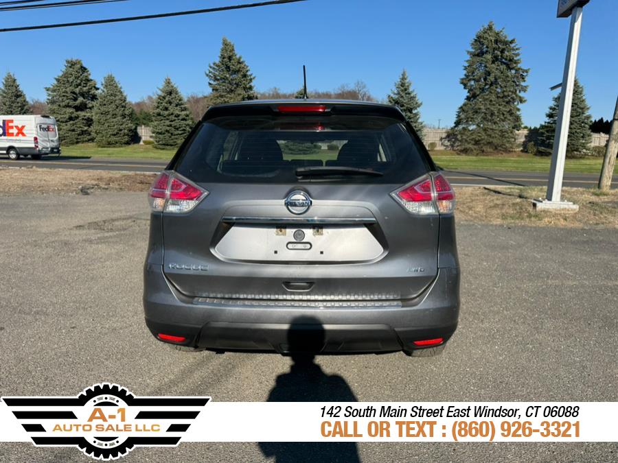 2015 Nissan Rogue AWD 4dr S photo
