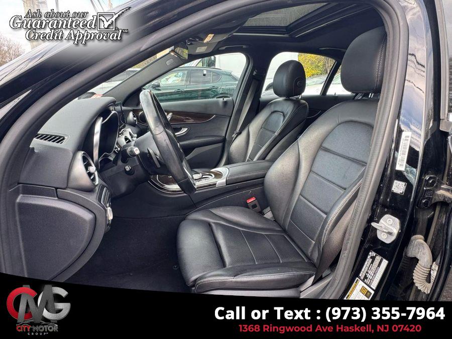 2019 Mercedes-Benz C-Class C 300 4MATIC Sedan 4D photo