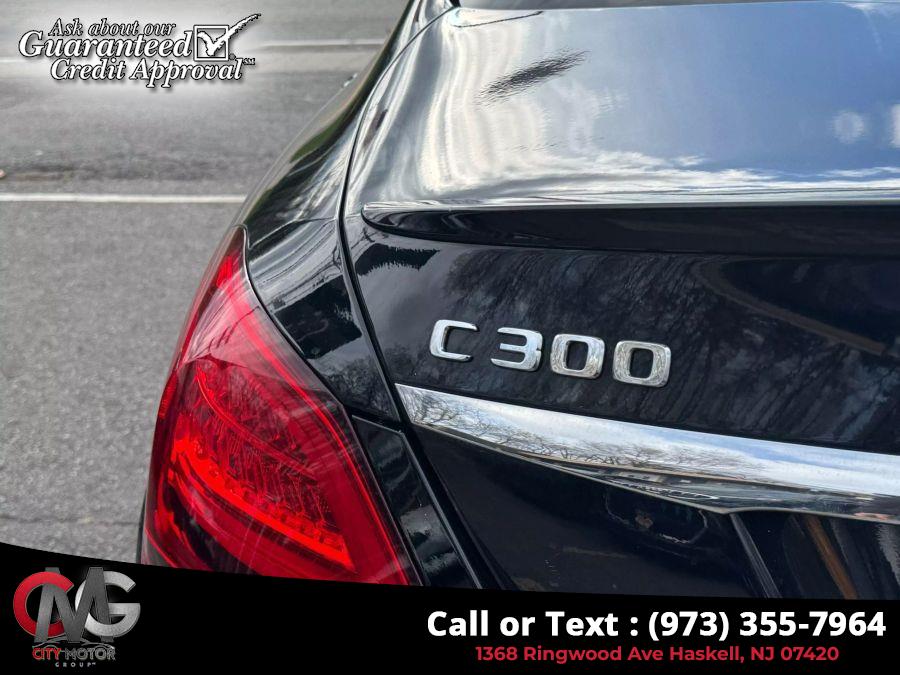 2019 Mercedes-Benz C-Class C 300 4MATIC Sedan 4D photo